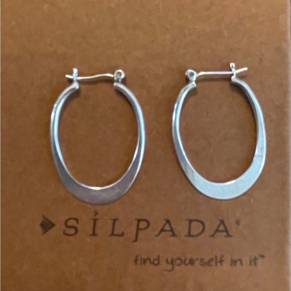 Silpada Sterling Silver ‘Back to Basics’ Classic Oval Hoop Earrings P1099 - Picture 5 of 16